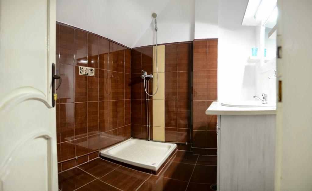 Pensiunea Happy Inn Vatra Dornei Phòng bức ảnh