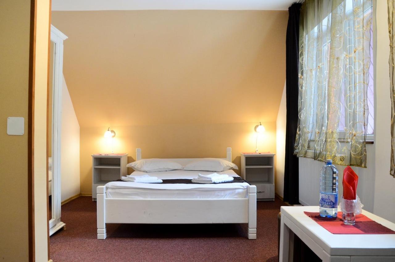 Pensiunea Happy Inn Vatra Dornei Ngoại thất bức ảnh